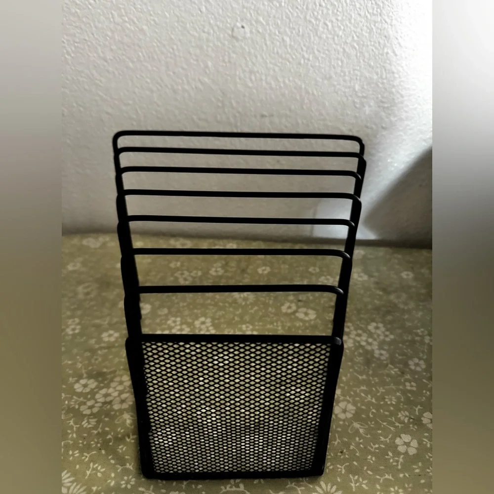 Black Mesh File Organizer